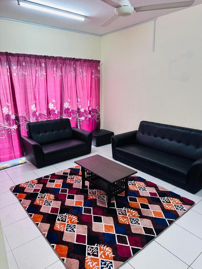 Tom's Pangsapuri *